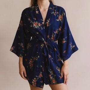 Inner Most Vintage Satin Floral Robe Size M